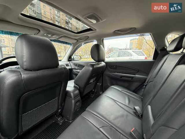 Хендай Туксон, об'ємом двигуна 0 л та пробігом 48 тис. км за 11800 $, фото 11 на Automoto.ua