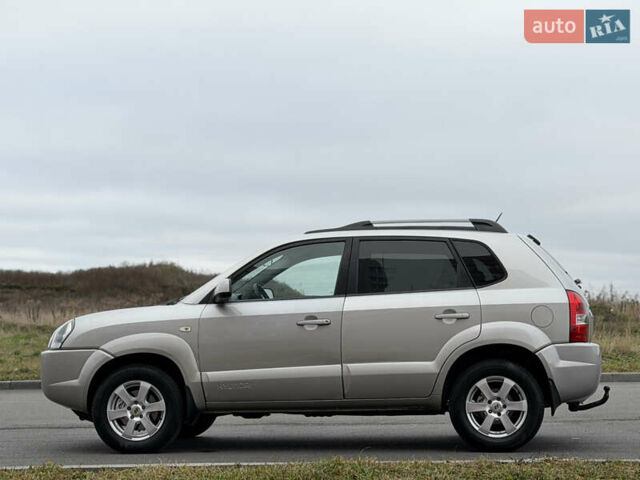 Хендай Туксон, об'ємом двигуна 1.98 л та пробігом 168 тис. км за 8899 $, фото 8 на Automoto.ua