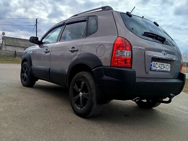 Хендай Туксон, об'ємом двигуна 2 л та пробігом 245 тис. км за 8500 $, фото 2 на Automoto.ua