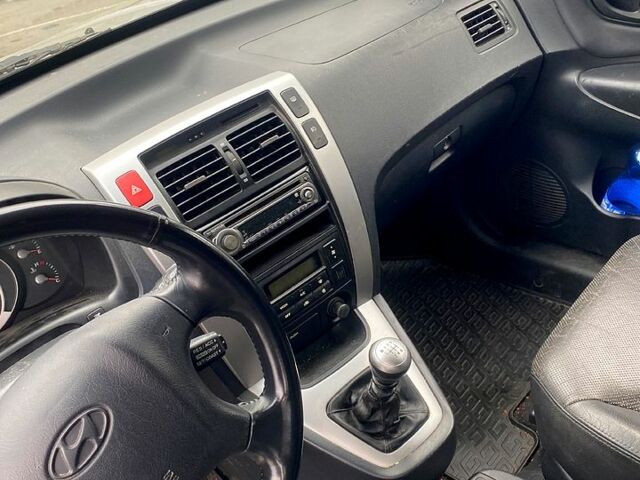 Хендай Туксон, объемом двигателя 2 л и пробегом 192 тыс. км за 4150 $, фото 6 на Automoto.ua