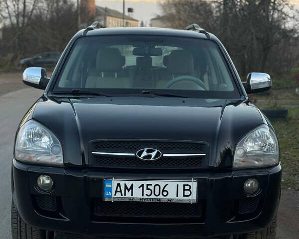 Хендай Туксон, объемом двигателя 2 л и пробегом 360 тыс. км за 6300 $, фото 2 на Automoto.ua