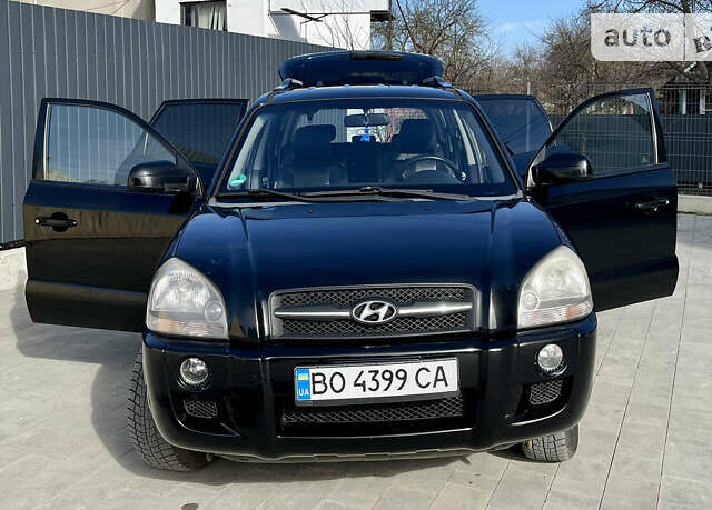 Хендай Туксон, об'ємом двигуна 2 л та пробігом 165 тис. км за 8000 $, фото 13 на Automoto.ua