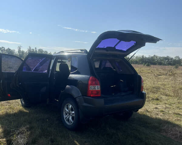 Хендай Туксон, об'ємом двигуна 2 л та пробігом 274 тис. км за 8200 $, фото 5 на Automoto.ua