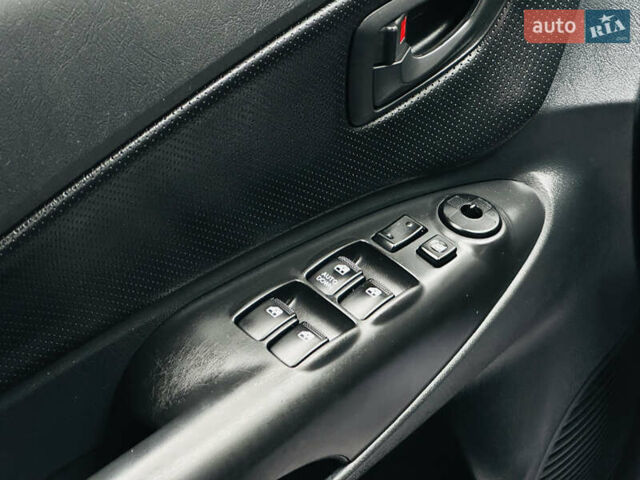 Хендай Туксон, объемом двигателя 2 л и пробегом 190 тыс. км за 8900 $, фото 29 на Automoto.ua