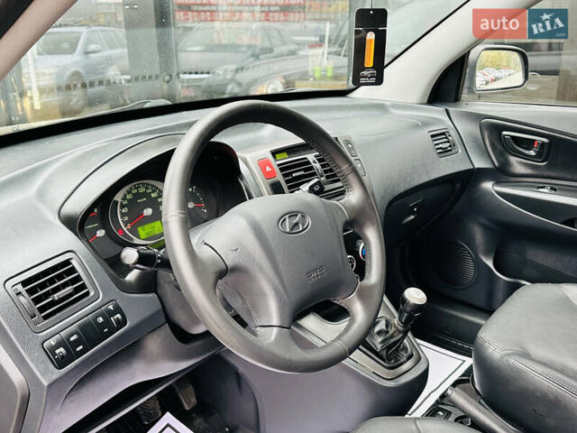 Хендай Туксон, объемом двигателя 2 л и пробегом 190 тыс. км за 8900 $, фото 17 на Automoto.ua