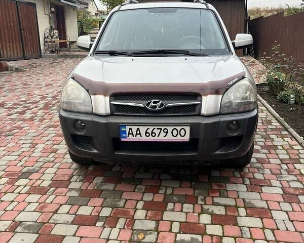 Хендай Туксон, объемом двигателя 2.7 л и пробегом 219 тыс. км за 8200 $, фото 1 на Automoto.ua