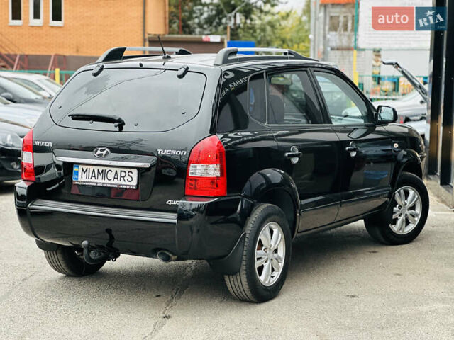 Хендай Туксон, объемом двигателя 2 л и пробегом 190 тыс. км за 8900 $, фото 3 на Automoto.ua