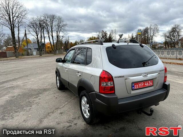 Хендай Туксон, объемом двигателя 2 л и пробегом 213 тыс. км за 8000 $, фото 2 на Automoto.ua