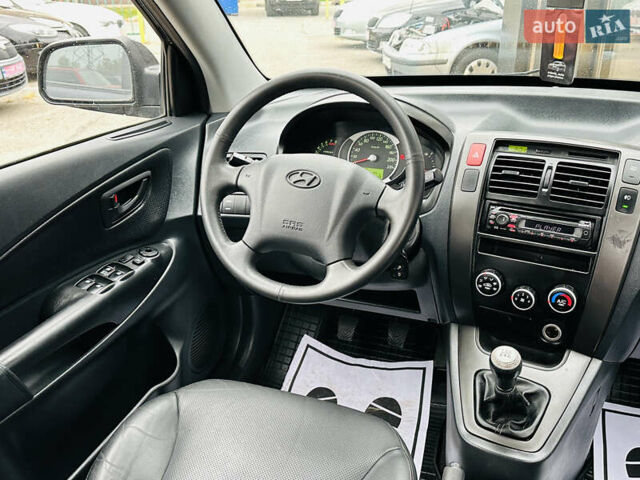 Хендай Туксон, объемом двигателя 2 л и пробегом 190 тыс. км за 8900 $, фото 22 на Automoto.ua