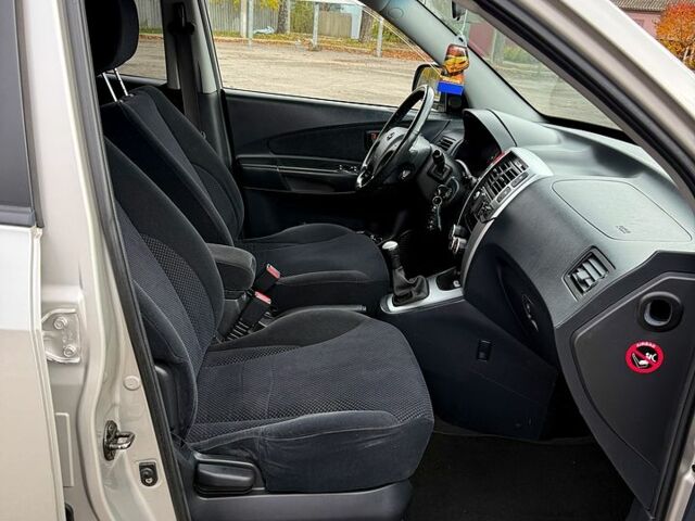 Хендай Туксон, объемом двигателя 2 л и пробегом 213 тыс. км за 8000 $, фото 9 на Automoto.ua