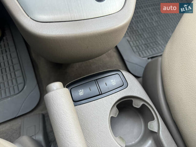 Хендай Туксон, объемом двигателя 2 л и пробегом 163 тыс. км за 8300 $, фото 22 на Automoto.ua