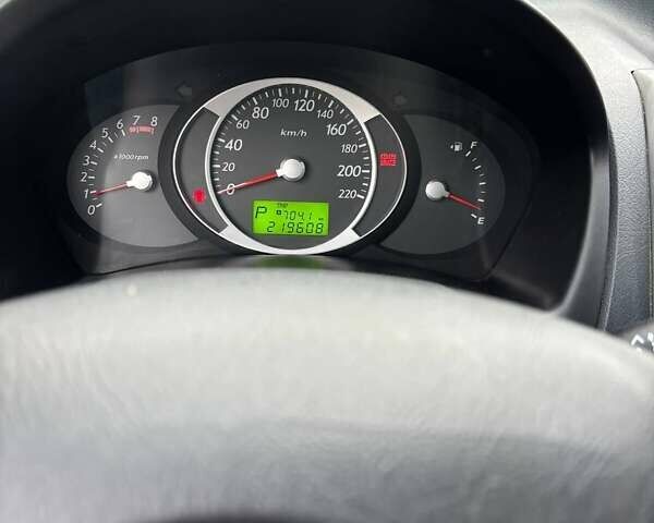Хендай Туксон, объемом двигателя 2.7 л и пробегом 219 тыс. км за 8200 $, фото 2 на Automoto.ua