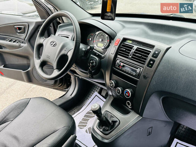 Хендай Туксон, объемом двигателя 2 л и пробегом 190 тыс. км за 8900 $, фото 33 на Automoto.ua