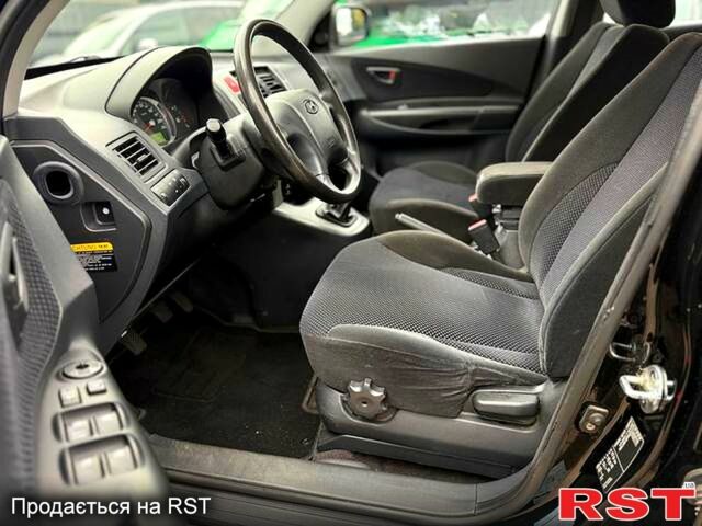 Хендай Туксон 2009 в Кропивницком (Кировограде) на Automoto.ua Хендай Туксон, объемом двигателя 2 л и пробегом 146 тыс. км за 7500 $, фото 6 на Automoto.ua