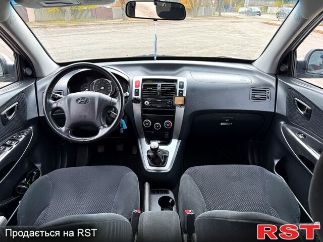 Хендай Туксон, объемом двигателя 2 л и пробегом 213 тыс. км за 8000 $, фото 8 на Automoto.ua