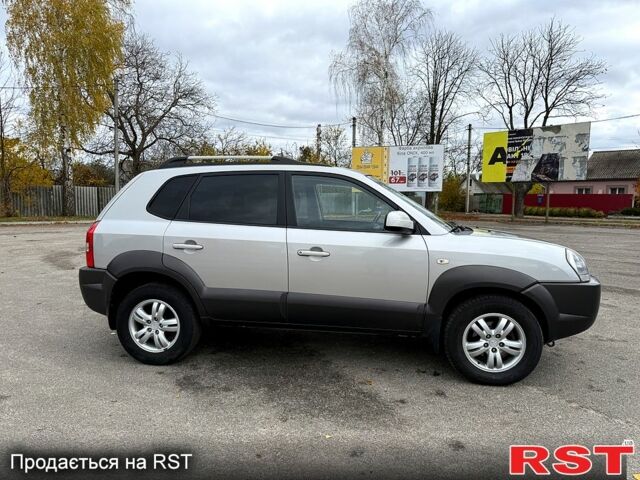 Хендай Туксон, объемом двигателя 2 л и пробегом 213 тыс. км за 8000 $, фото 3 на Automoto.ua