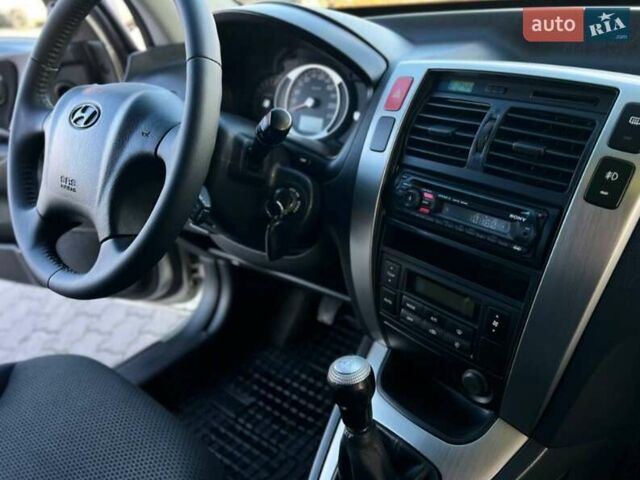 Хендай Туксон, объемом двигателя 0 л и пробегом 166 тыс. км за 8999 $, фото 8 на Automoto.ua