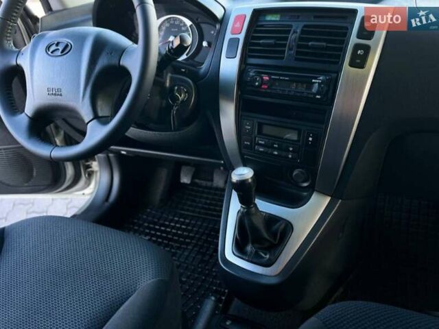 Хендай Туксон, объемом двигателя 0 л и пробегом 166 тыс. км за 8999 $, фото 6 на Automoto.ua