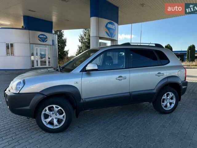 Хендай Туксон, объемом двигателя 0 л и пробегом 166 тыс. км за 8999 $, фото 3 на Automoto.ua