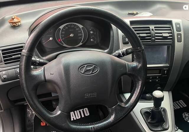 Хендай Туксон, об'ємом двигуна 0 л та пробігом 174 тис. км за 9500 $, фото 16 на Automoto.ua