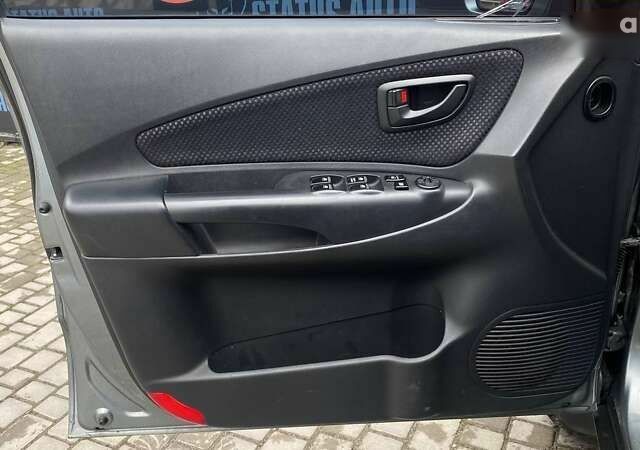 Хендай Туксон, об'ємом двигуна 0 л та пробігом 174 тис. км за 9500 $, фото 12 на Automoto.ua