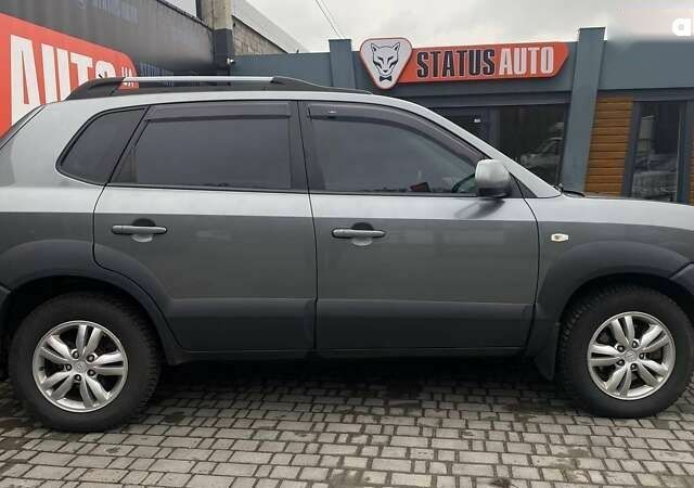 Хендай Туксон, об'ємом двигуна 0 л та пробігом 174 тис. км за 9500 $, фото 2 на Automoto.ua