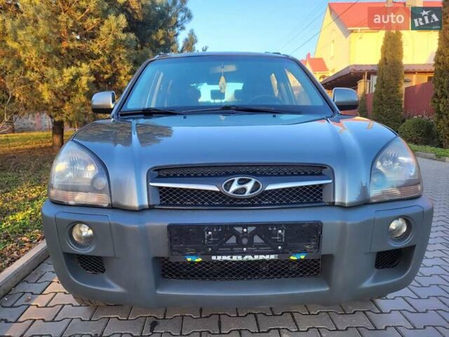 Хендай Туксон, объемом двигателя 2 л и пробегом 213 тыс. км за 10400 $, фото 35 на Automoto.ua