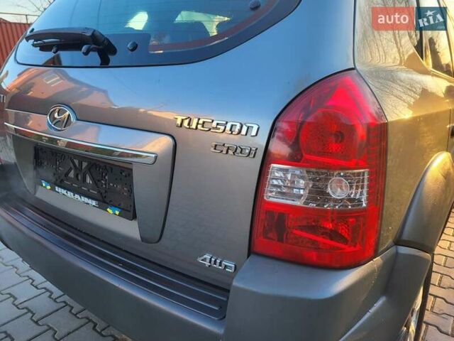 Хендай Туксон, объемом двигателя 2 л и пробегом 213 тыс. км за 10400 $, фото 17 на Automoto.ua