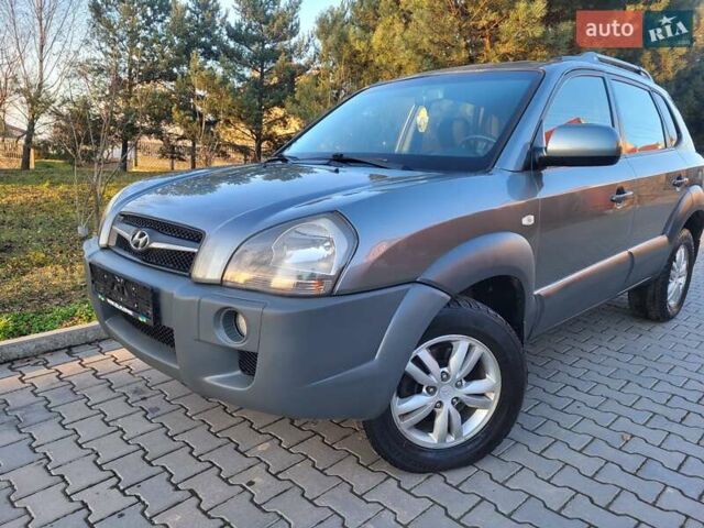 Хендай Туксон, объемом двигателя 2 л и пробегом 213 тыс. км за 10400 $, фото 2 на Automoto.ua