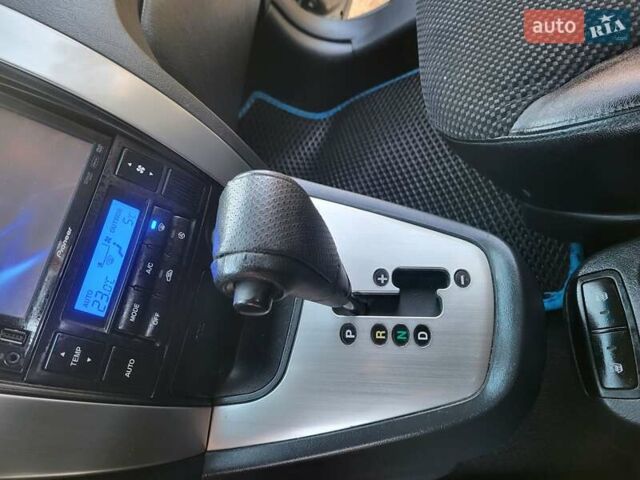 Хендай Туксон, объемом двигателя 2 л и пробегом 213 тыс. км за 10400 $, фото 83 на Automoto.ua