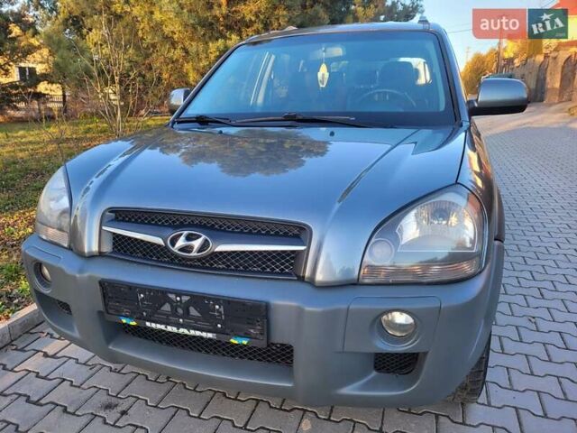 Хендай Туксон, объемом двигателя 2 л и пробегом 213 тыс. км за 10400 $, фото 27 на Automoto.ua