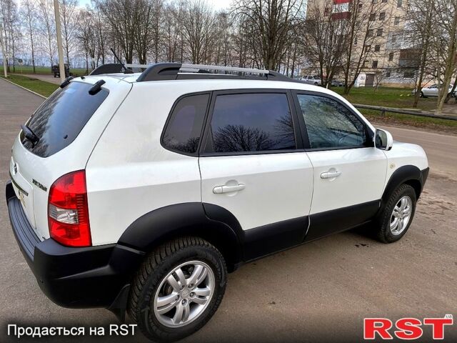 Хендай Туксон, объемом двигателя 2 л и пробегом 92 тыс. км за 11700 $, фото 5 на Automoto.ua