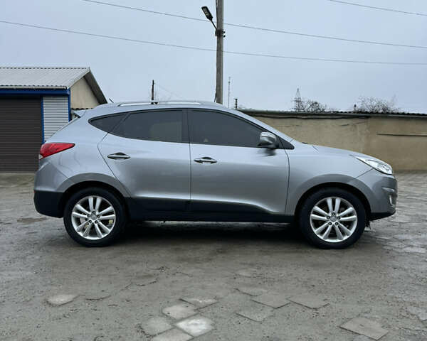 Хендай Туксон, объемом двигателя 2 л и пробегом 187 тыс. км за 14700 $, фото 6 на Automoto.ua