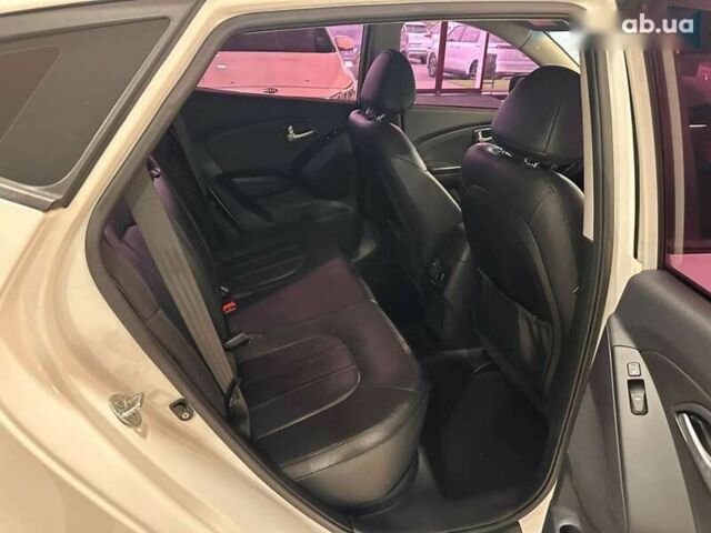 Хендай Туксон, об'ємом двигуна 2 л та пробігом 161 тис. км за 15500 $, фото 19 на Automoto.ua