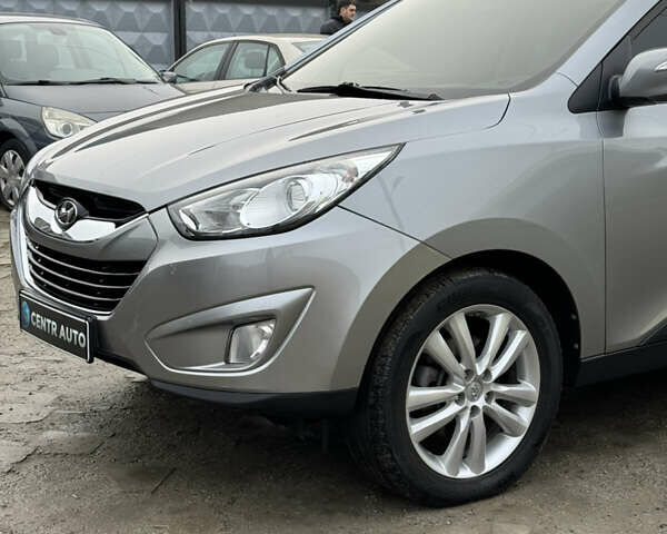 Хендай Туксон, объемом двигателя 2 л и пробегом 187 тыс. км за 14700 $, фото 10 на Automoto.ua