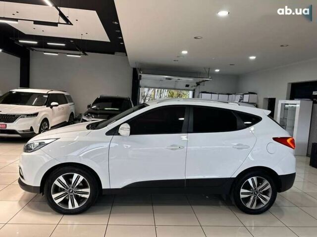 Хендай Туксон, об'ємом двигуна 2 л та пробігом 161 тис. км за 15500 $, фото 4 на Automoto.ua