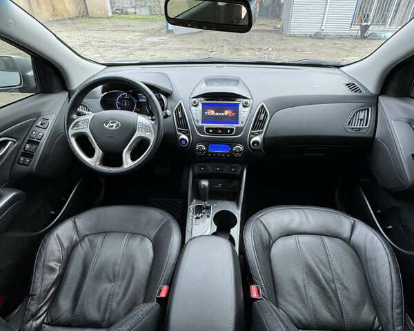 Хендай Туксон, объемом двигателя 2 л и пробегом 187 тыс. км за 14700 $, фото 16 на Automoto.ua