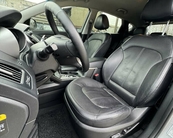 Хендай Туксон, объемом двигателя 2 л и пробегом 187 тыс. км за 14700 $, фото 18 на Automoto.ua