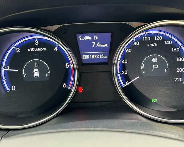 Хендай Туксон, объемом двигателя 2 л и пробегом 187 тыс. км за 14700 $, фото 34 на Automoto.ua