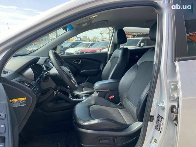 Хендай Туксон, об'ємом двигуна 2 л та пробігом 180 тис. км за 13900 $, фото 16 на Automoto.ua