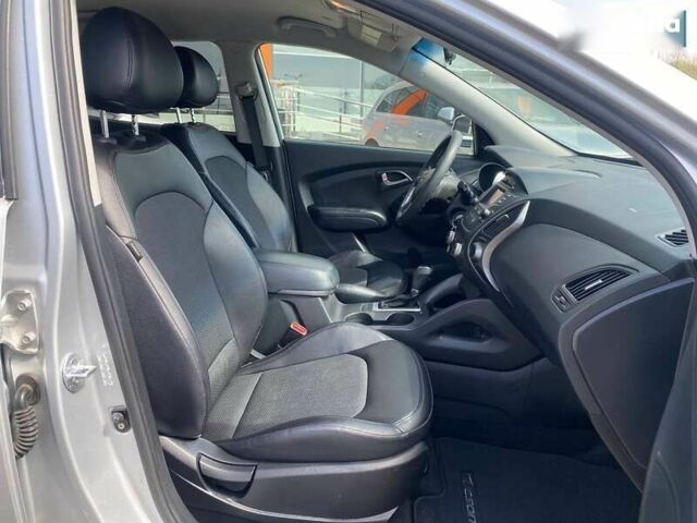 Хендай Туксон, об'ємом двигуна 2 л та пробігом 180 тис. км за 13900 $, фото 21 на Automoto.ua