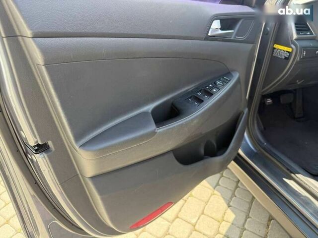 Хендай Туксон, об'ємом двигуна 1.7 л та пробігом 229 тис. км за 14900 $, фото 21 на Automoto.ua