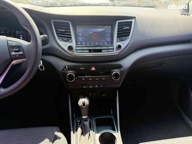 Хендай Туксон, об'ємом двигуна 1.7 л та пробігом 229 тис. км за 14900 $, фото 20 на Automoto.ua