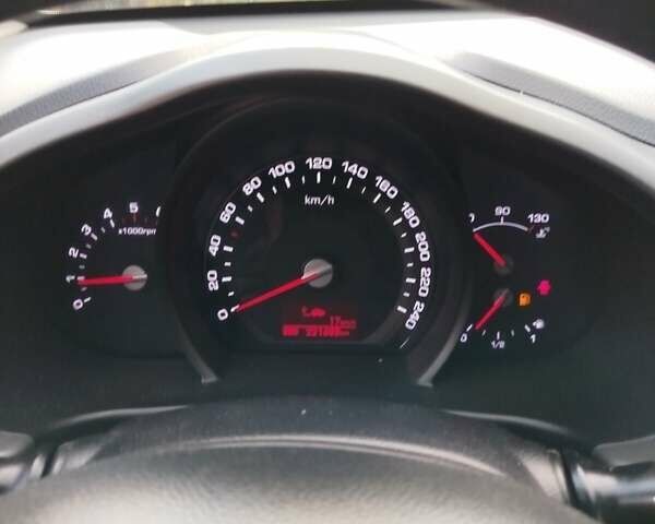 Хендай Туксон, объемом двигателя 1.6 л и пробегом 211 тыс. км за 11600 $, фото 19 на Automoto.ua