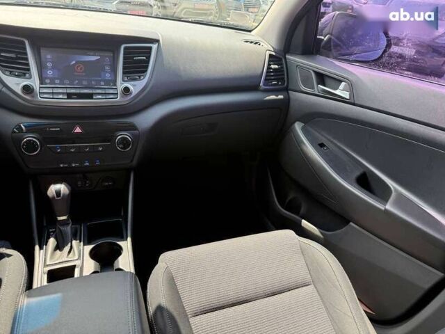 Хендай Туксон, об'ємом двигуна 1.7 л та пробігом 229 тис. км за 14900 $, фото 17 на Automoto.ua