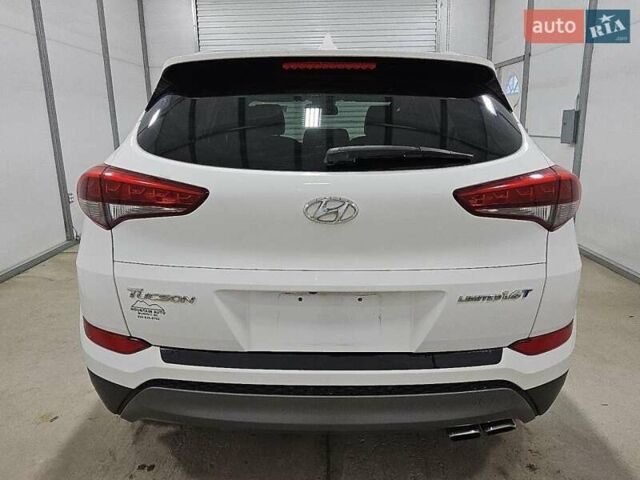 Хендай Туксон 2016 в Черновцах на Automoto.ua Хендай Туксон, объемом двигателя 1.59 л и пробегом 139 тыс. км за 2600 $, фото 5 на Automoto.ua