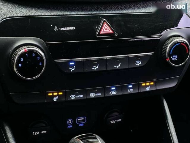 Хендай Туксон, объемом двигателя 1.7 л и пробегом 134 тыс. км за 15990 $, фото 26 на Automoto.ua