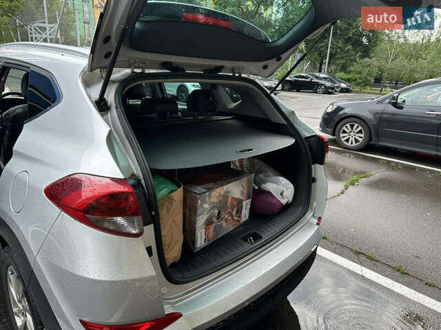 Хендай Туксон, об'ємом двигуна 2 л та пробігом 90 тис. км за 20500 $, фото 18 на Automoto.ua