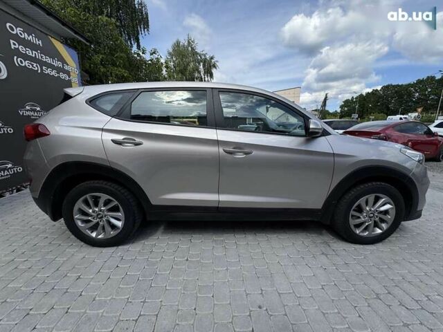 Хендай Туксон, объемом двигателя 2 л и пробегом 87 тыс. км за 17500 $, фото 14 на Automoto.ua