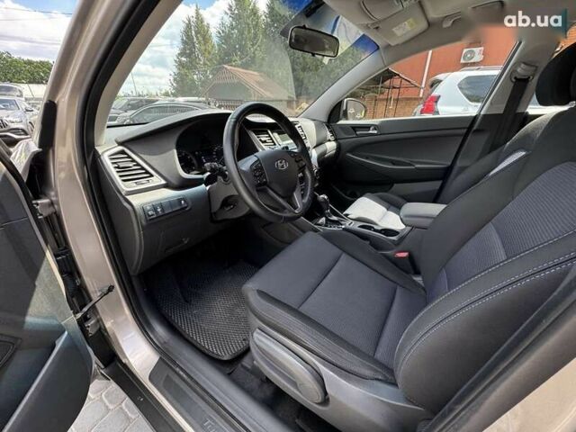 Хендай Туксон, объемом двигателя 2 л и пробегом 87 тыс. км за 17500 $, фото 1 на Automoto.ua